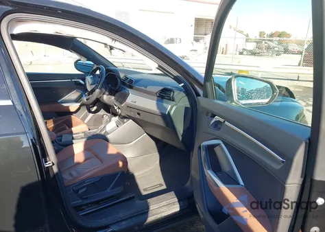 2020 Audi Q3 Premium 45 Tfsi Quattro Tiptronic z USA, uszkodzony, nr VIN WA1AECF31L1001594